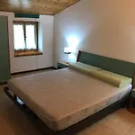بيت للعطل L'oliveto Garden And Swimming Pool